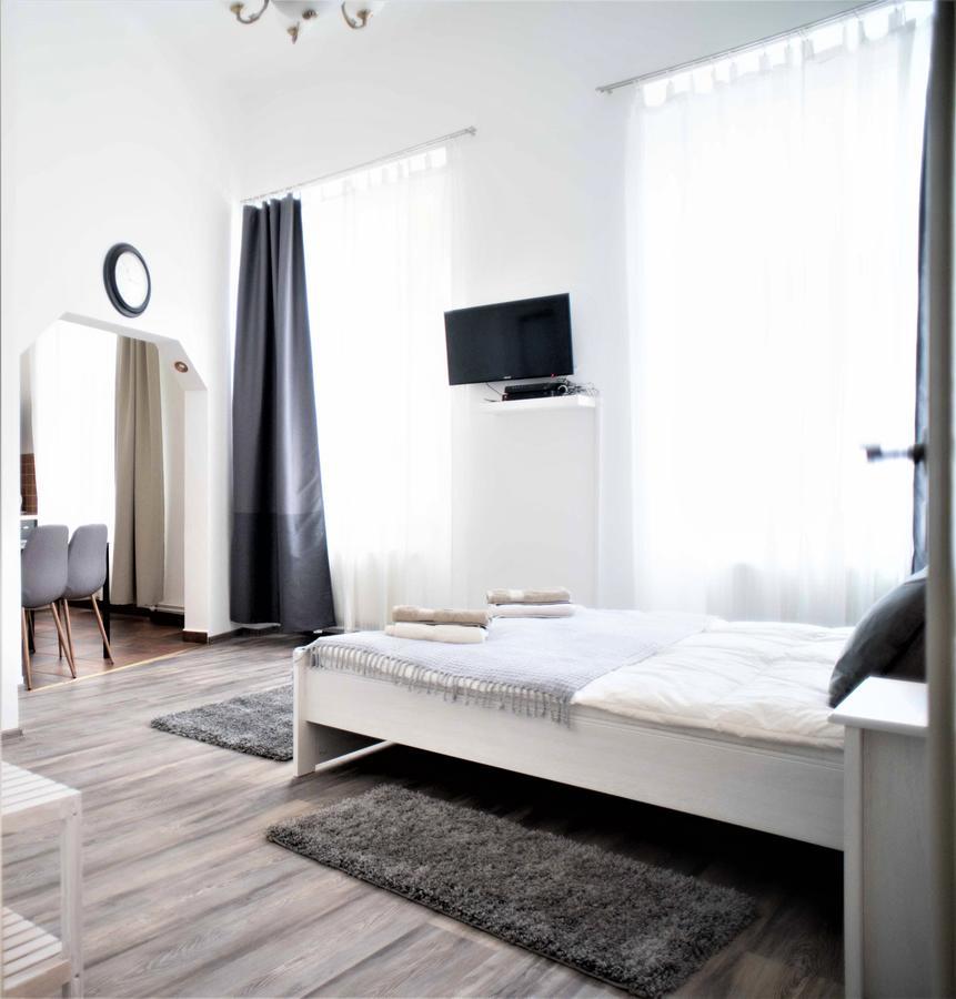 Castle Trees Apartment 布达佩斯 外观 照片