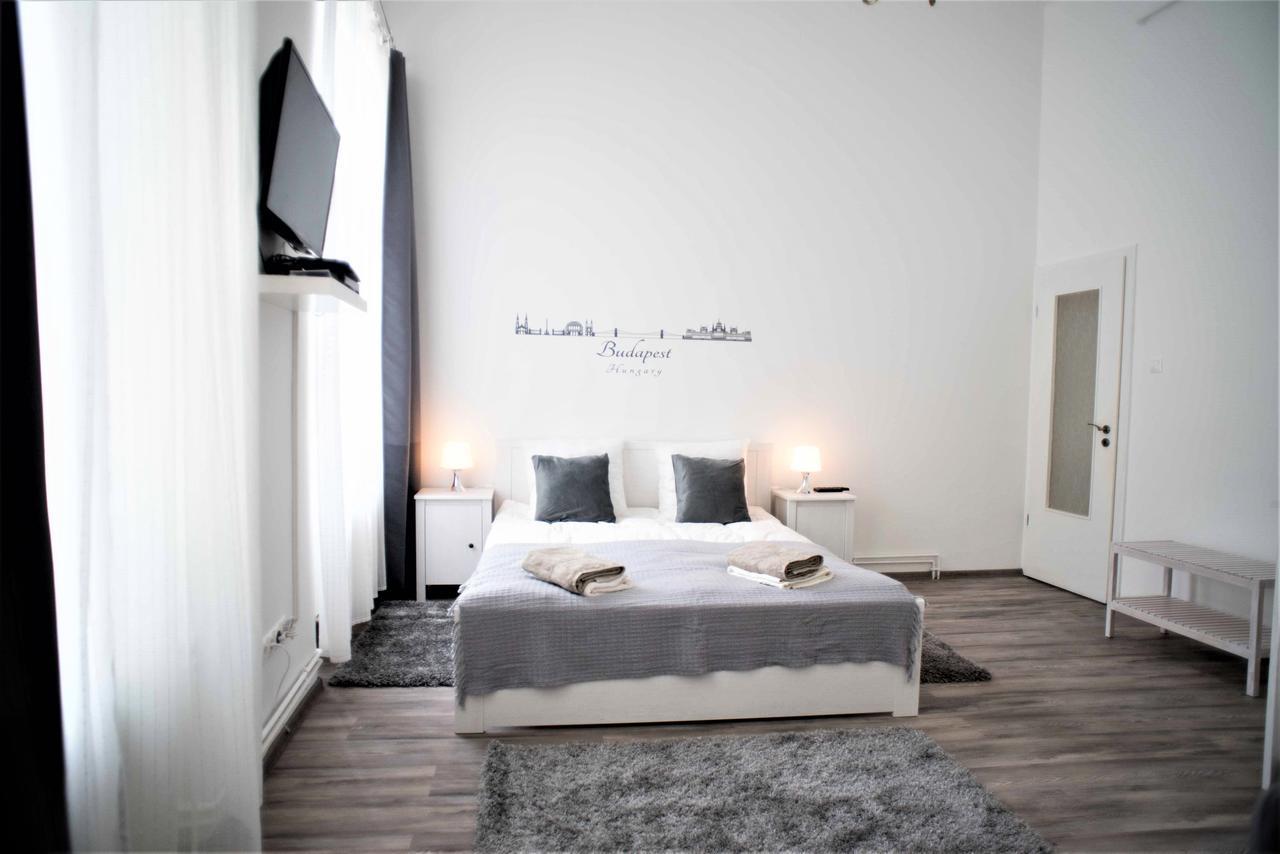 Castle Trees Apartment 布达佩斯 外观 照片